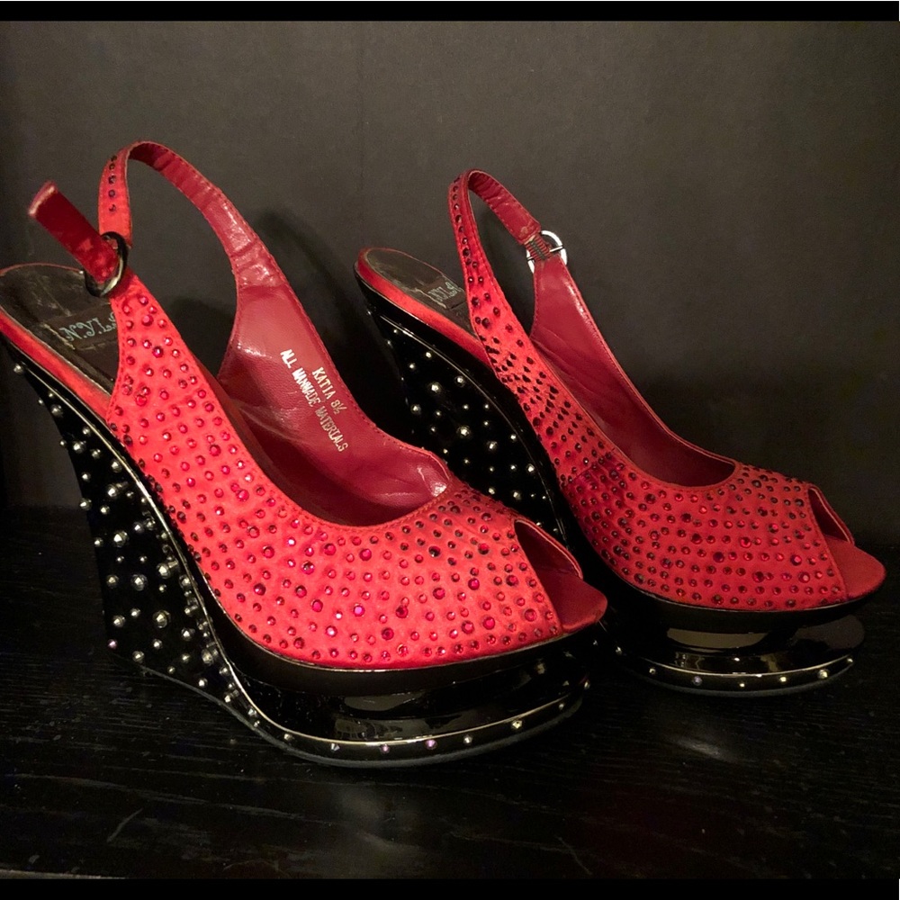 N.Y.L.A.  Katia 8.5 Red Bejeweled Platform Slingback
